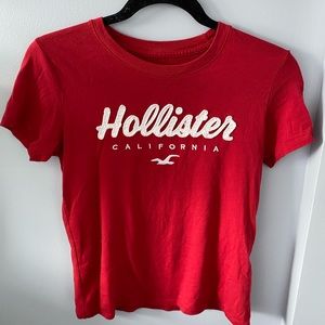 Hollister logo tee in women’s size XS (classic fit)